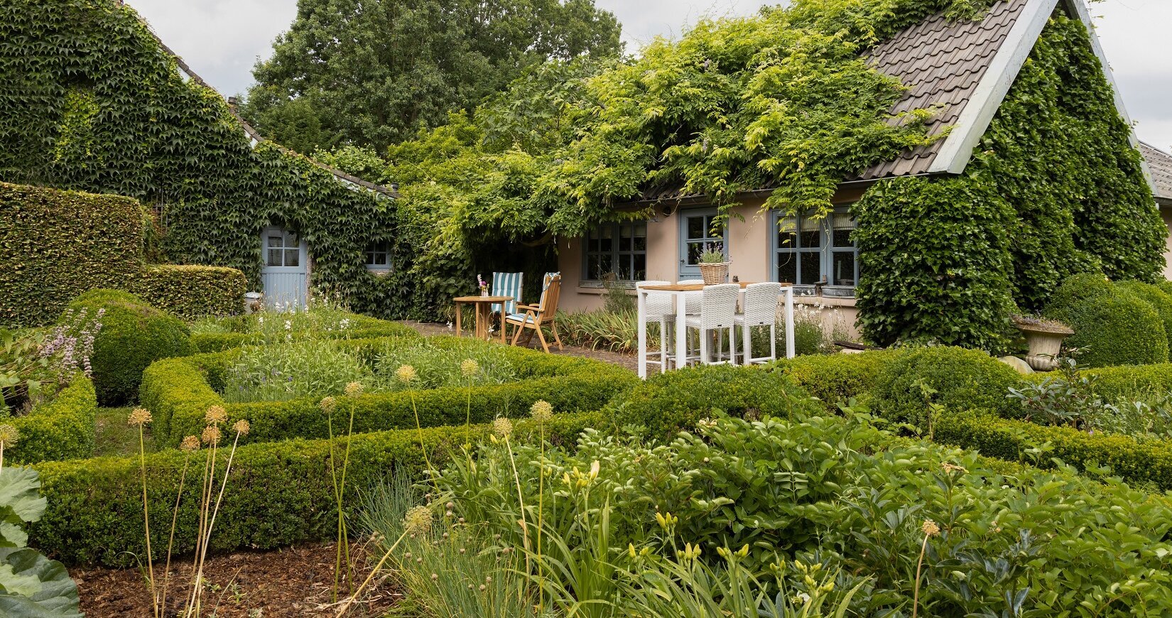 Entdecke das prachtvolle Frankreich im französischen Garten