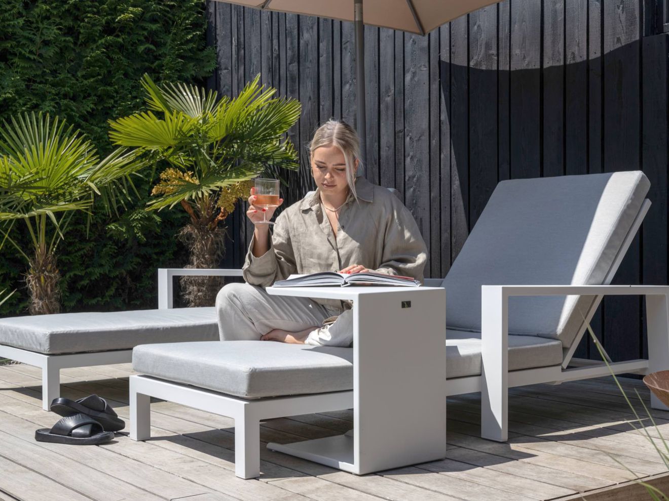 Bellagio Vezzano Gartenliege mit Rad Wei...