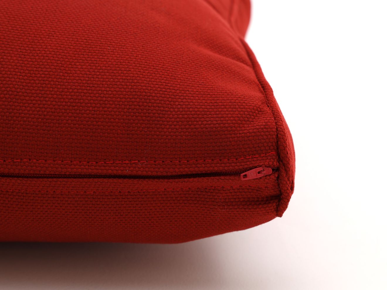 Madison Loungekissen Luxus Rücken 73x40 cm Rot 73x40cm Rabatt: 33 %