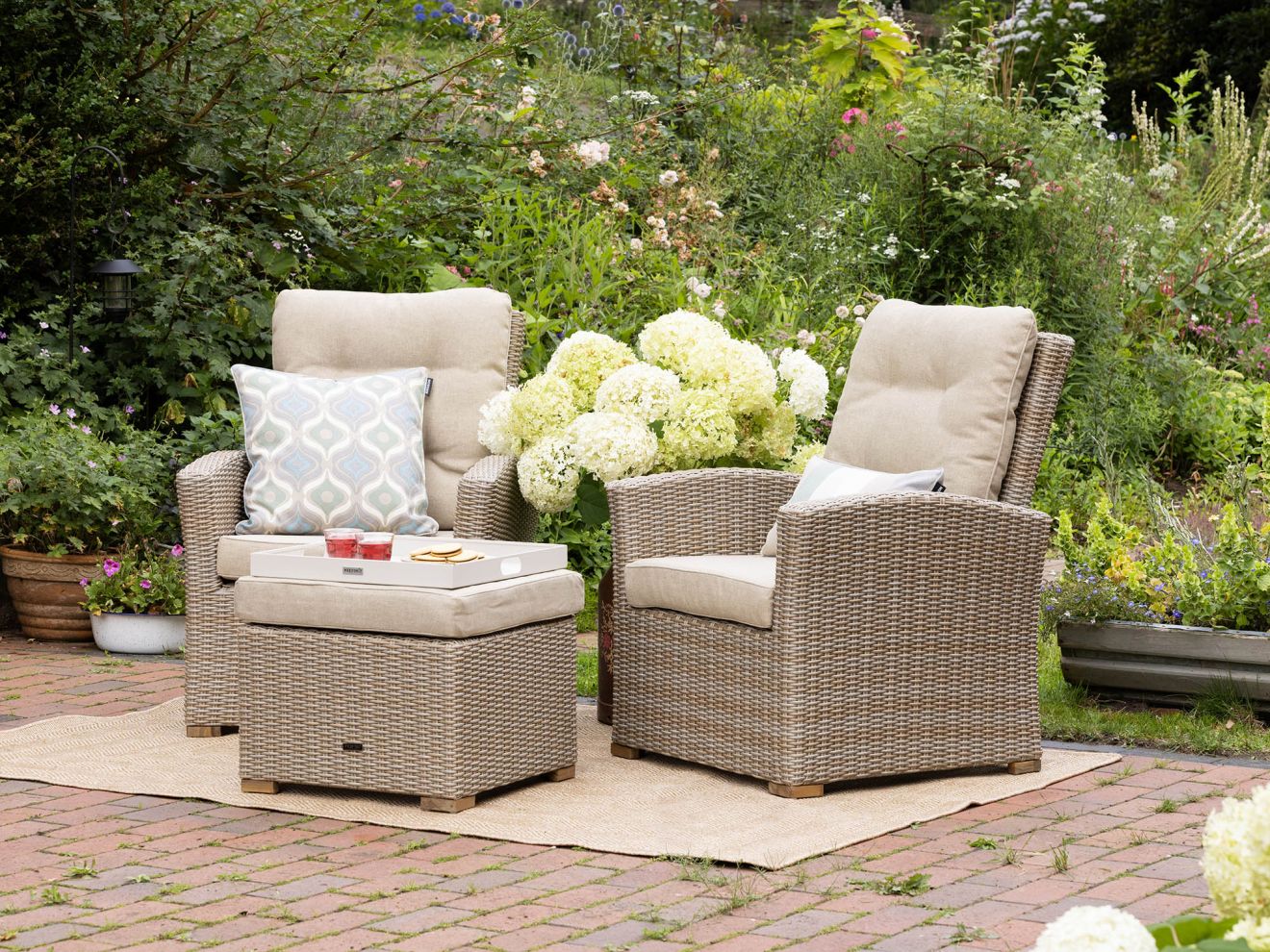 Intenso Mazzano Balkonmöbel-Set Lounge 3-teilig Taupe  Rabatt: 19 %