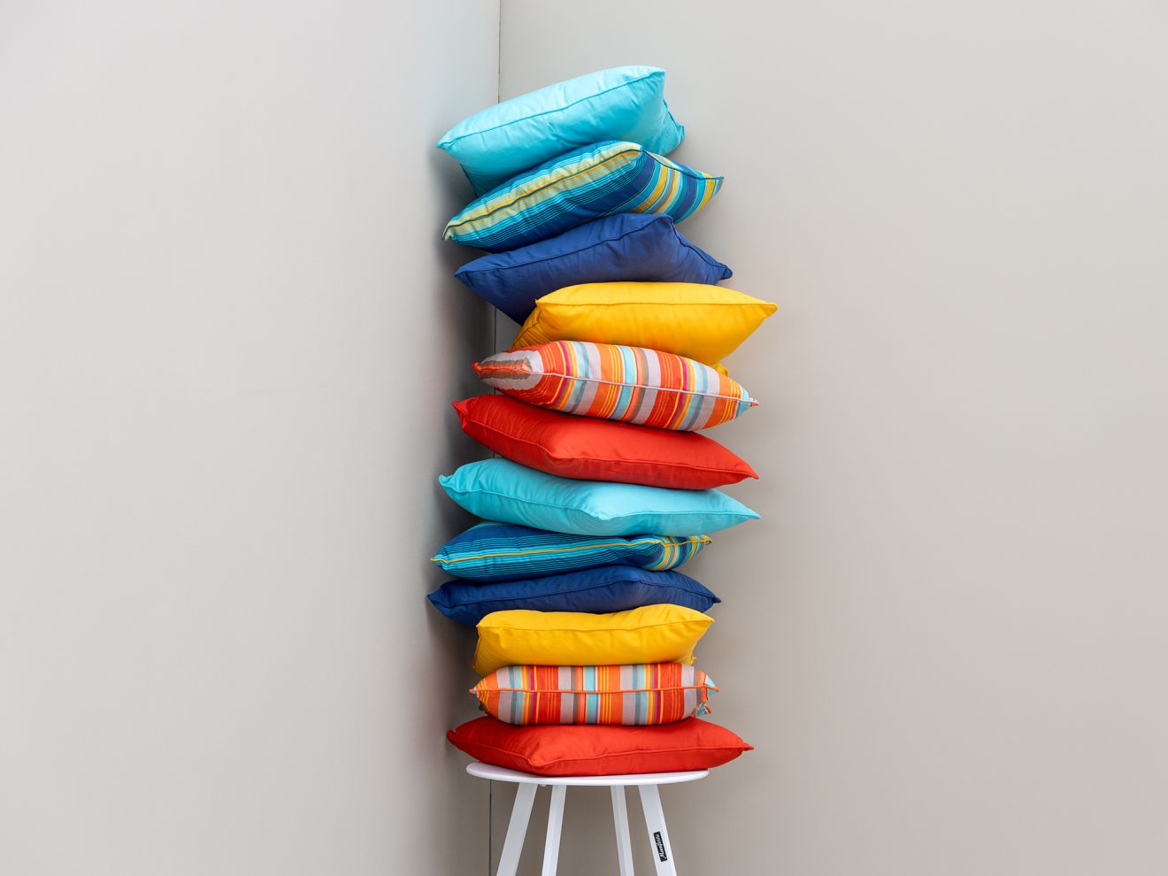 Dekokissen 50x50 cm Blau/Orange/Rot 50x5...