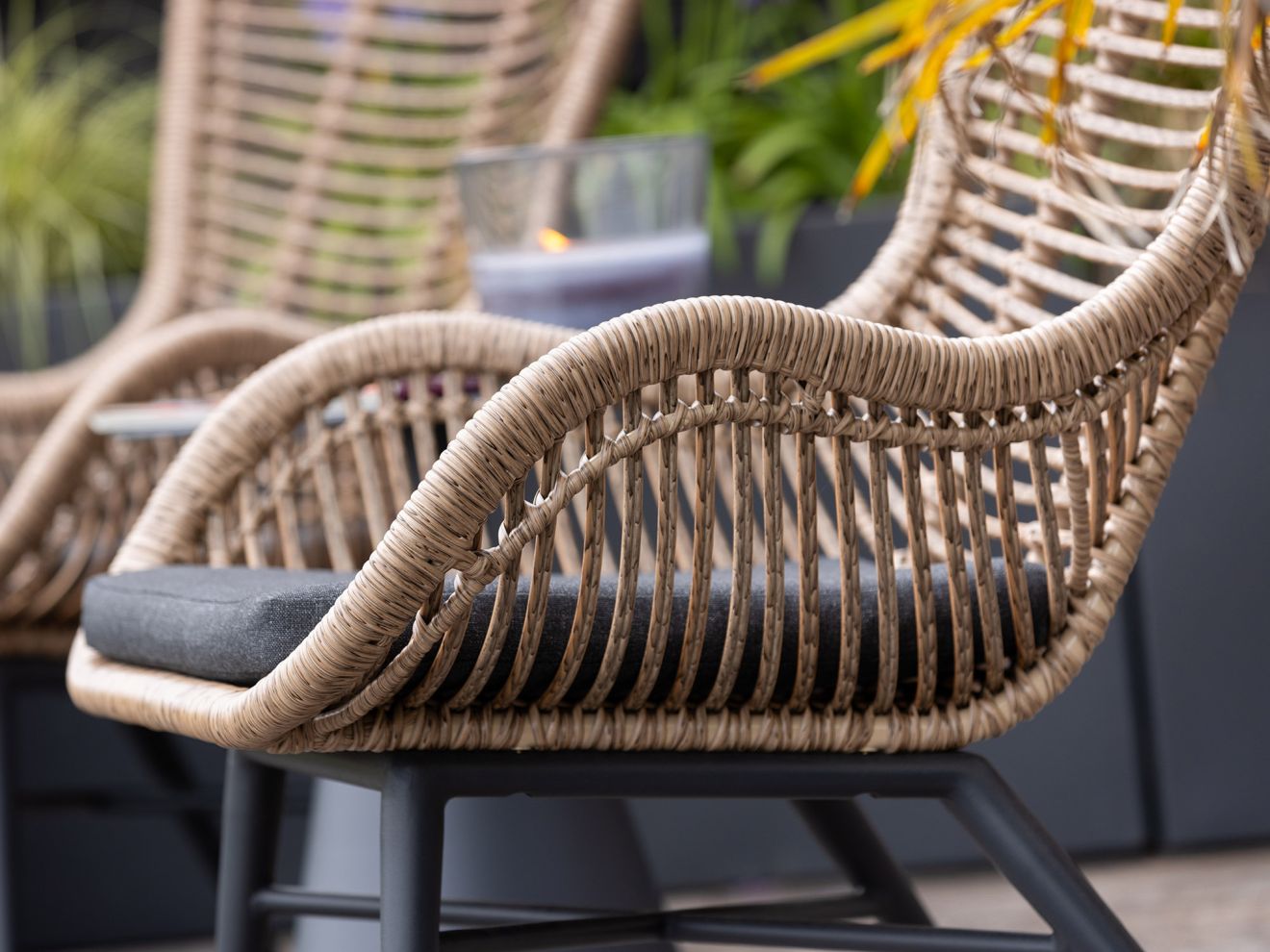 Intenso Rovello Gartensessel mit Hocker Grau  Rabatt: 24 %