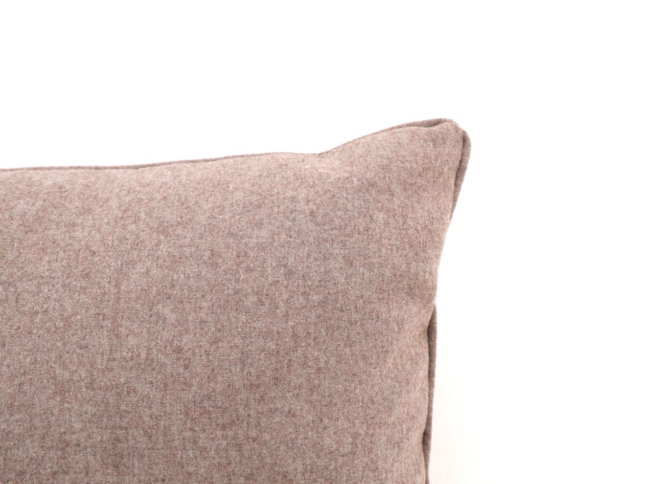 Madison Dekokissen 45x45 cm Rabatt: 32 %...