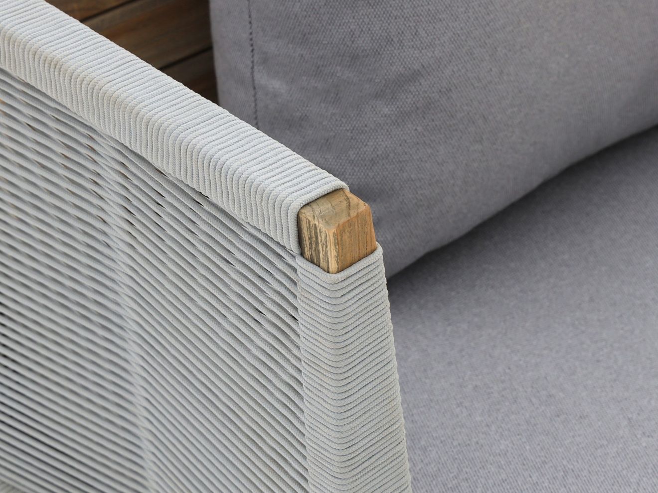 ROUGH-B Armlehne für Lounge Endelement Braun 61.5x45cm Rabatt: 40 % ROUGH-B Armlehne für Lounge Endelement Braun 61.5x45cm Rabatt: 40 %