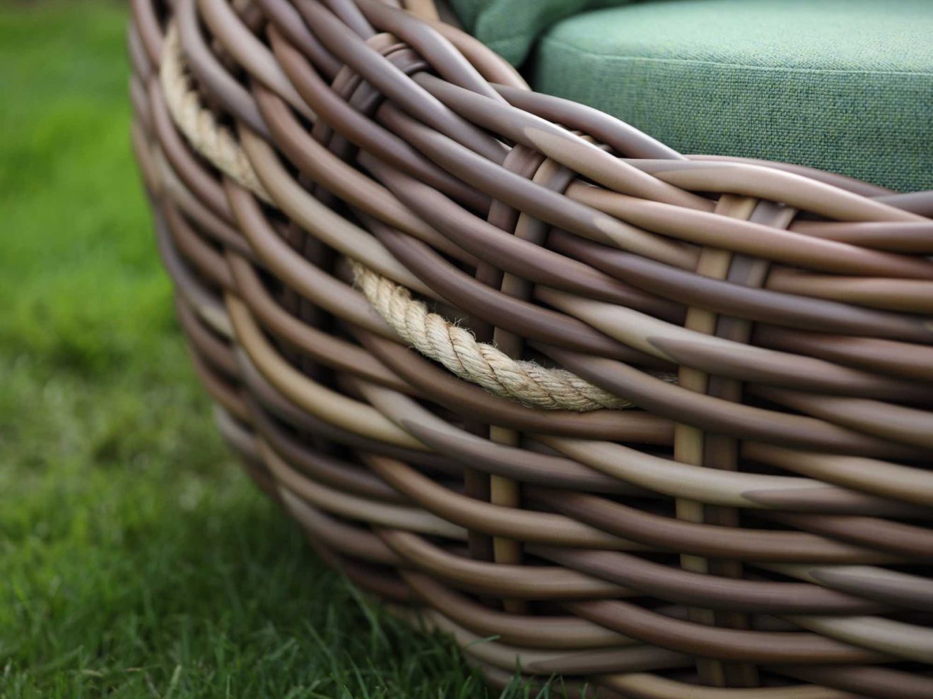 Apple Bee Cocoon Gartensofa 237 cm Taupe 237x127cm Rabatt: 8 %