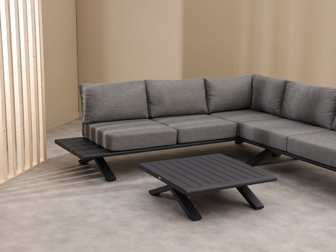 Bellagio La Tomba Ecklounge-Set 6-Sitzer 3-teilig links Grau 327x255cm Rabatt: 33 % Bellagio La Tomba Ecklounge-Set 6-Sitzer 3-teilig links Grau 327x255cm Rabatt: 33 %
