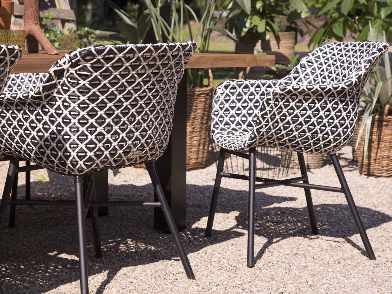 Hartman Delphine Gartenstuhl Schwarz Rabatt: 44 % Hartman Delphine Gartenstuhl Schwarz Rabatt: 44 %