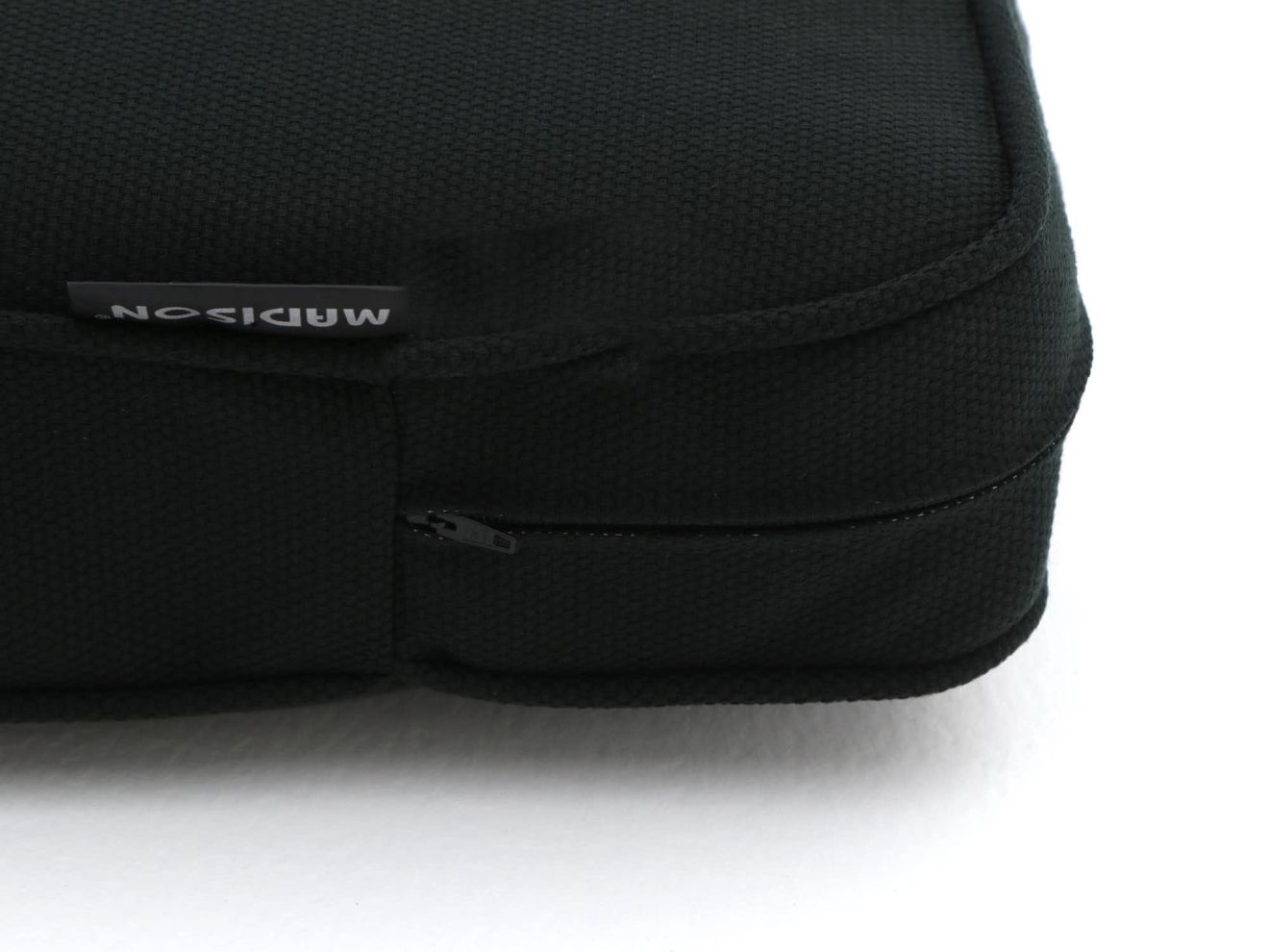 Madison Loungekissen Luxus Sitz 73x73 cm Schwarz 73x73cm Rabatt: 40 % Madison Loungekissen Luxus Sitz 73x73 cm Schwarz 73x73cm Rabatt: 40 %