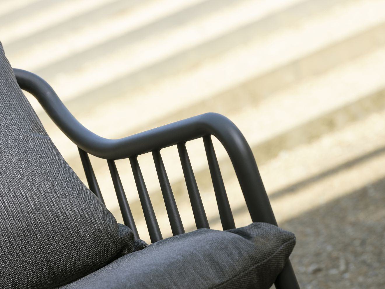 Manifesto Celante Gartensessel Grau  Rab...