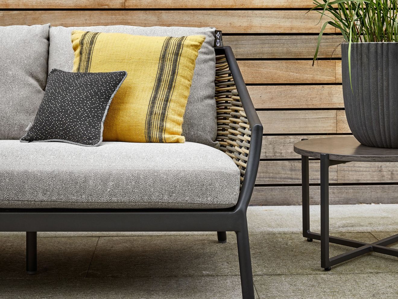 Apple Bee Milou Gartensofa 2-Sitzer 145 cm Grau 145x70cm Rabatt: 8 %