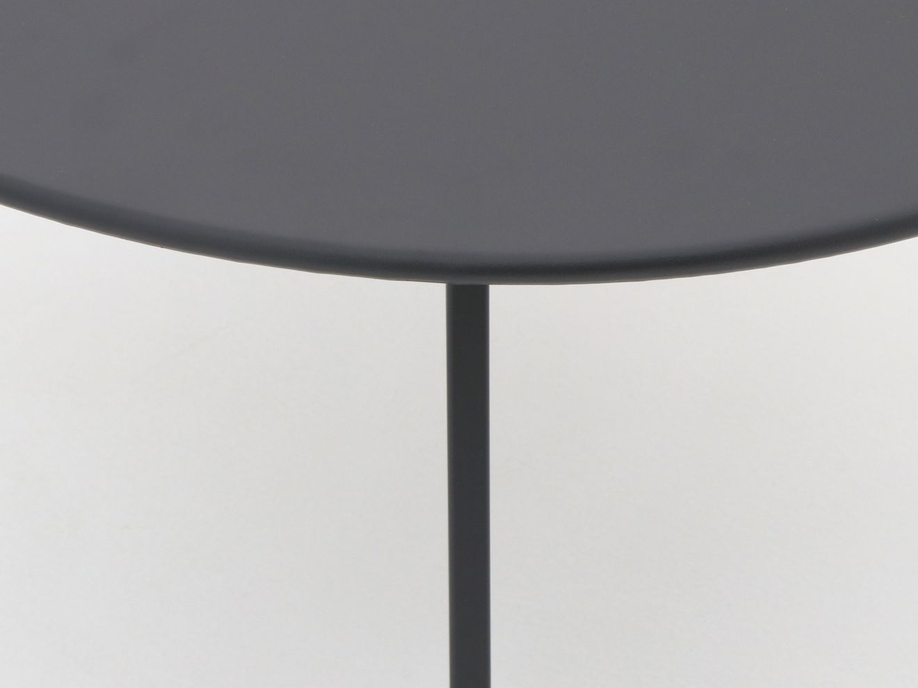 Manifesto Bovezzo Beistelltisch Outdoor ø 70 cm (h: 40 cm)