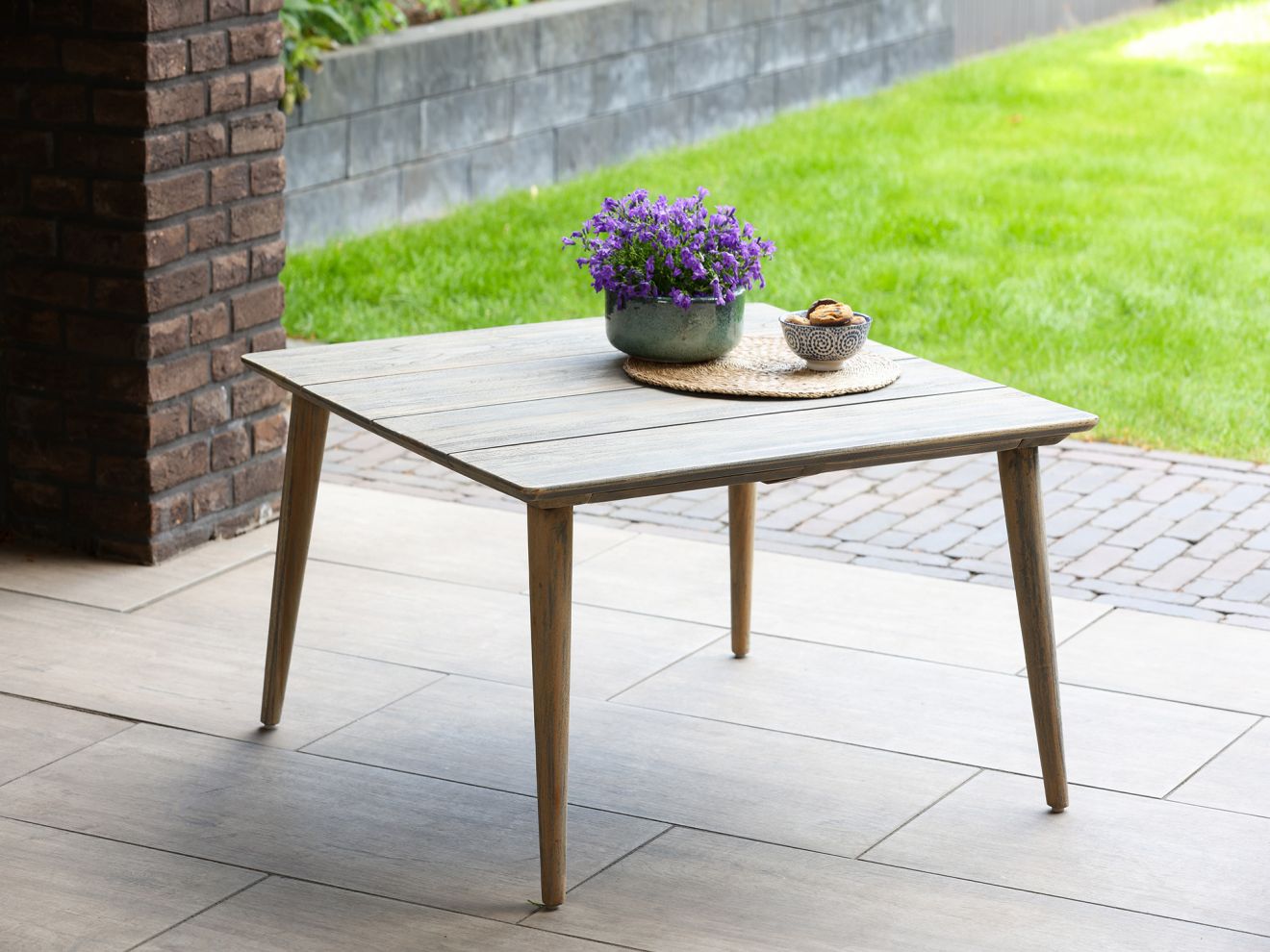 ROUGH-K Loungetisch 60x60x40 cm Braun  Rabatt: 21 %