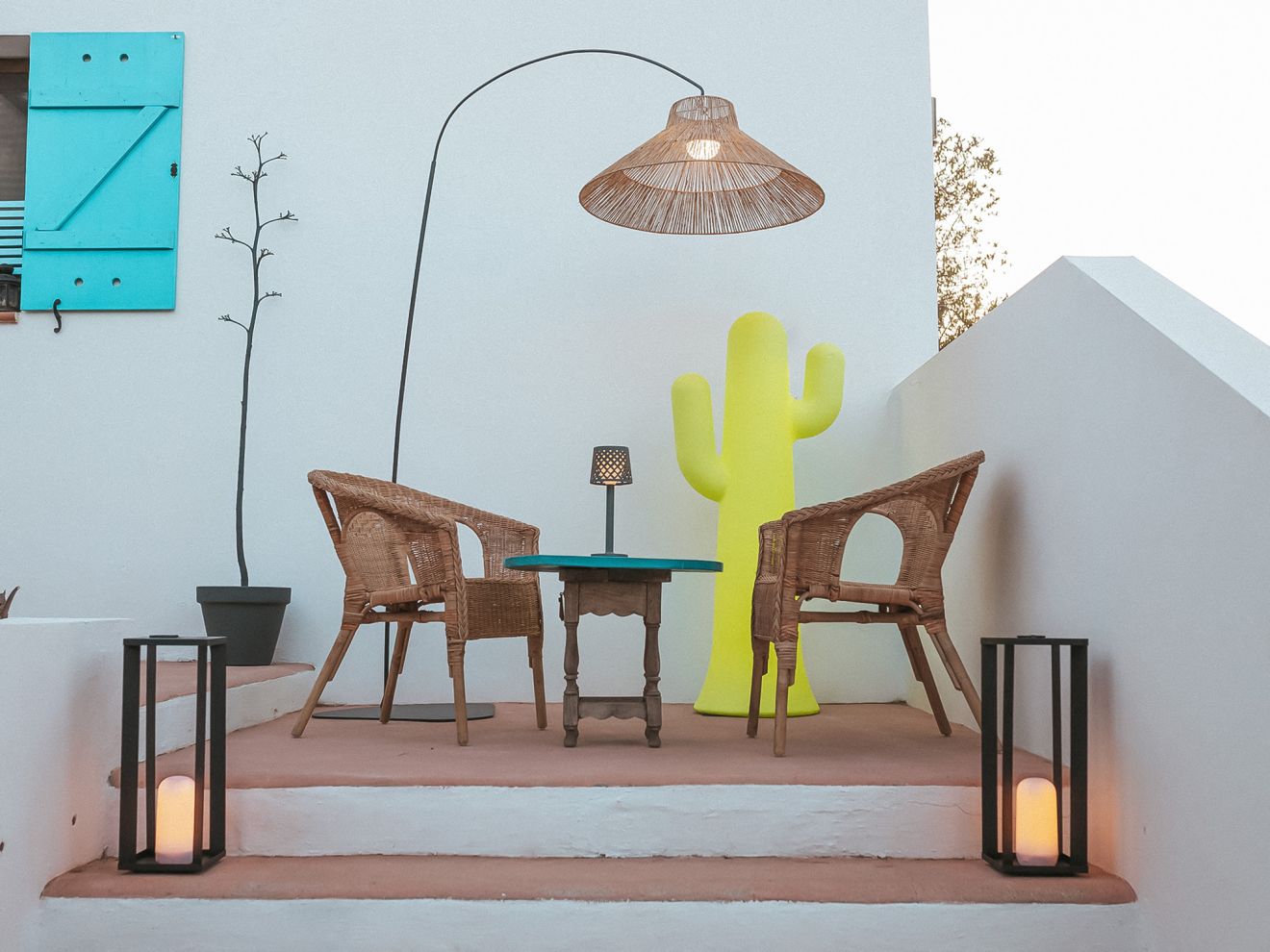 New Garden Niza LED-Stehlampe für draußen aufladbar dimmbar ø 40 cm (h: 167 cm) Taupe 40cm New Garden Niza LED-Stehlampe für draußen aufladbar dimmbar ø 40 cm (h: 167 cm) Taupe 40cm