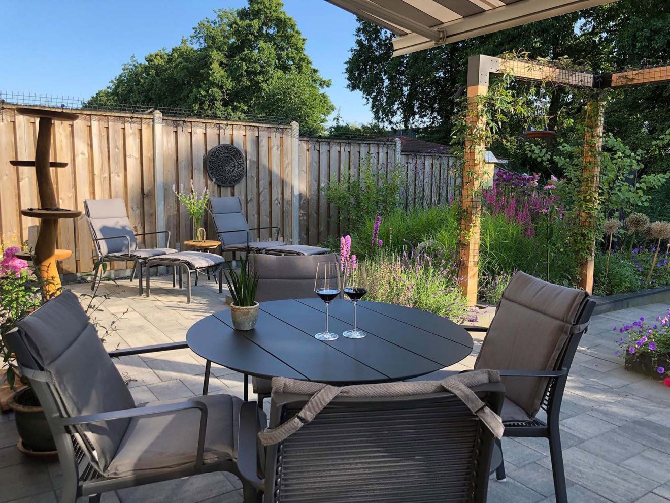 Apple Bee Hawaii Gartenstuhl stapelbar Grau  Rabatt: 18 %