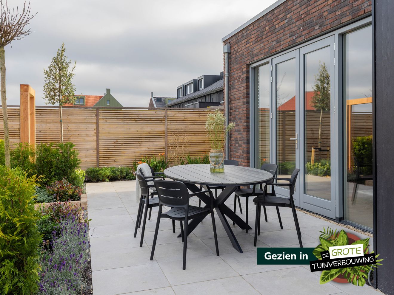 Forza Pazzia Gartenstuhl stapelbar Schwarz Rabatt: 17 % Forza Pazzia Gartenstuhl stapelbar Schwarz Rabatt: 17 %