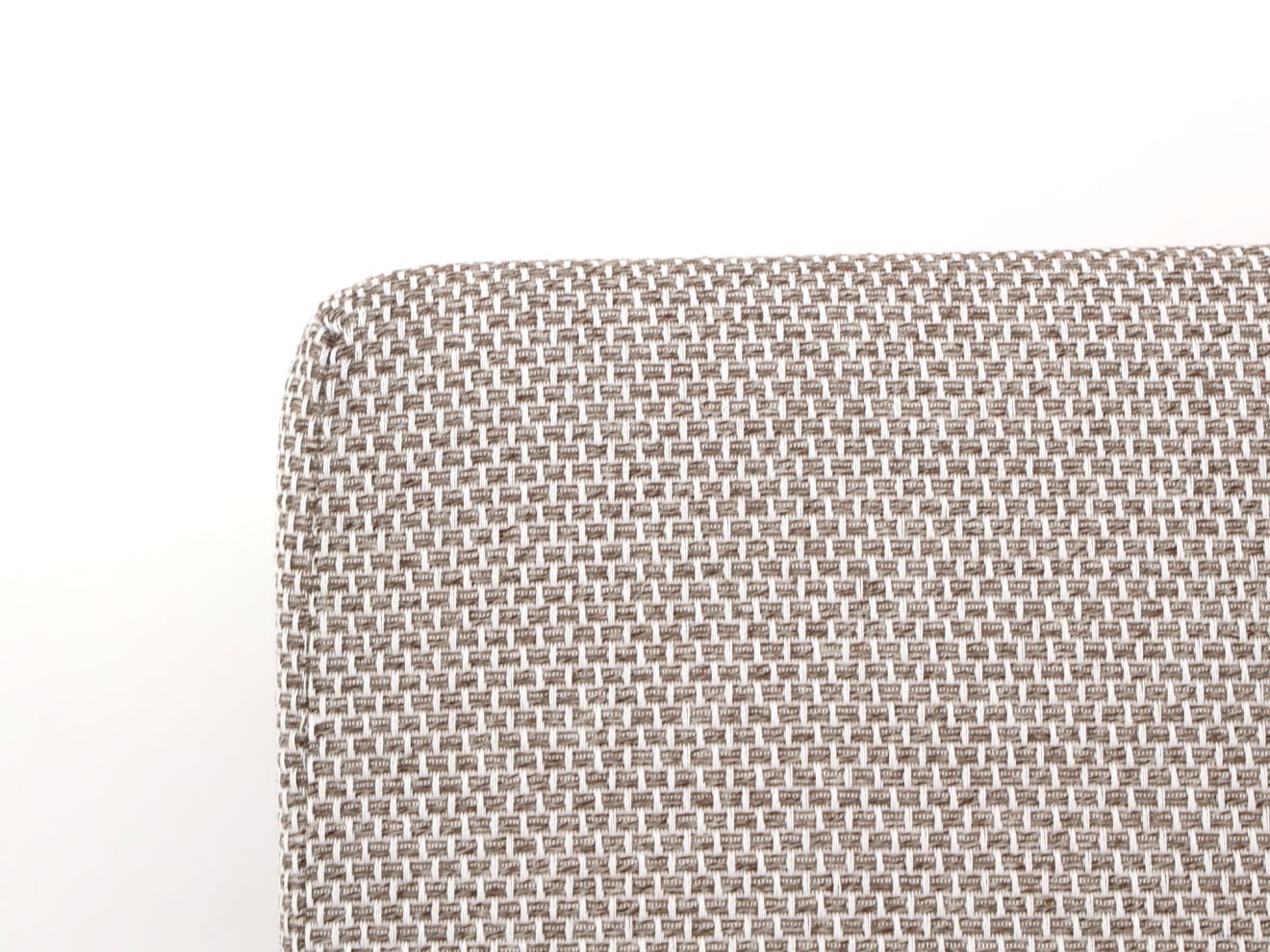 ROUGH-C Lounge Gartenhocker 60x60 cm Braun 60x60cm Rabatt: 5 % ROUGH-C Lounge Gartenhocker 60x60 cm Braun 60x60cm Rabatt: 5 %