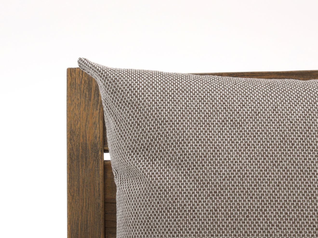 ROUGH Batang Gartensofa 160 cm Braun 150x77cm Rabatt: 20 % ROUGH Batang Gartensofa 160 cm Braun 150x77cm Rabatt: 20 %