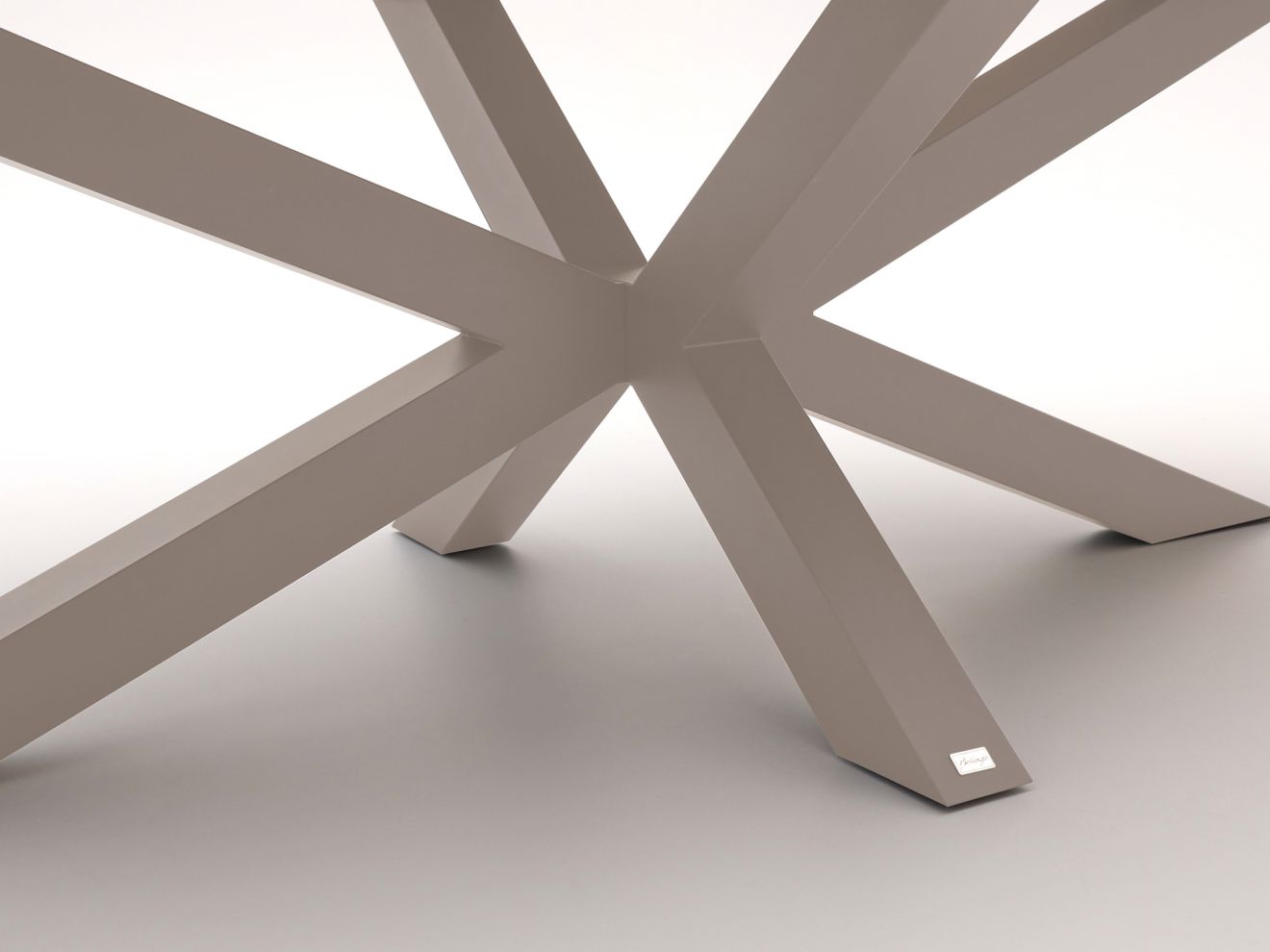 Bellagio Induno Ellips Low Dining Gartentisch 240x120 cm Grau  Rabatt: 19 %