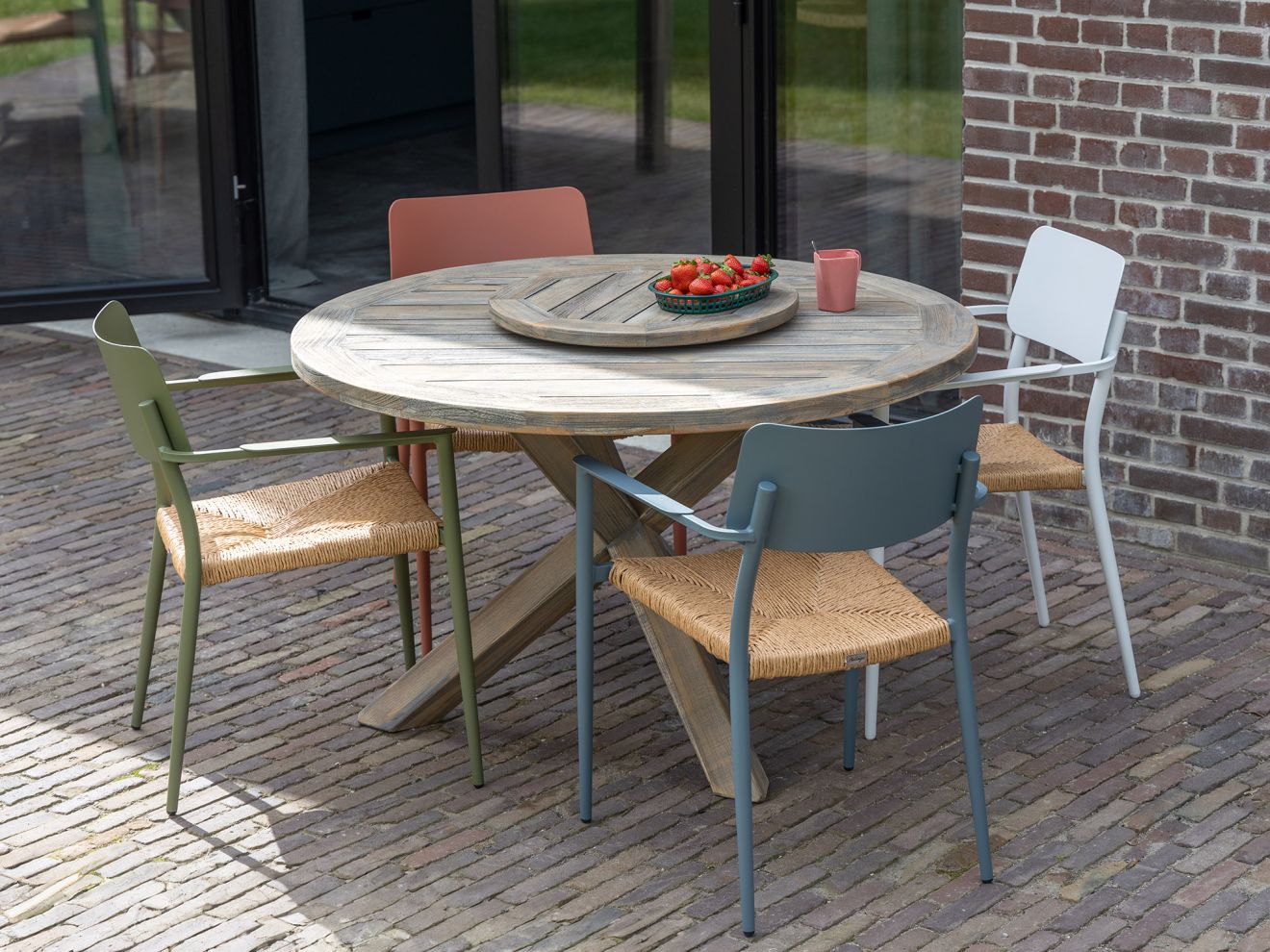 ROUGH-Y Gartentisch ø 120 cm (h:75 cm) Braun 120cm Rabatt: 33 %