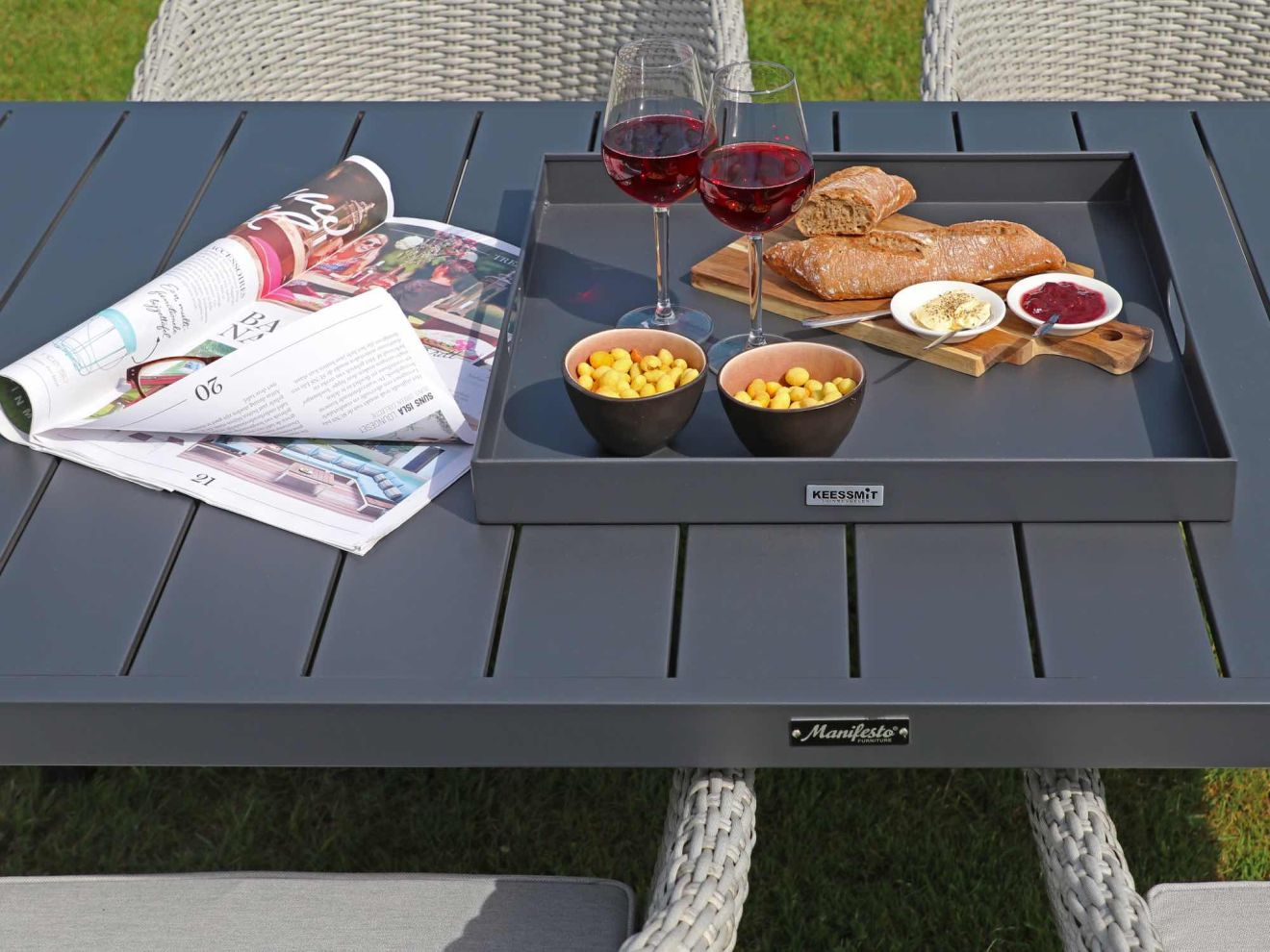 Manifesto Tablett 50x50 cm Grau  Rabatt:...