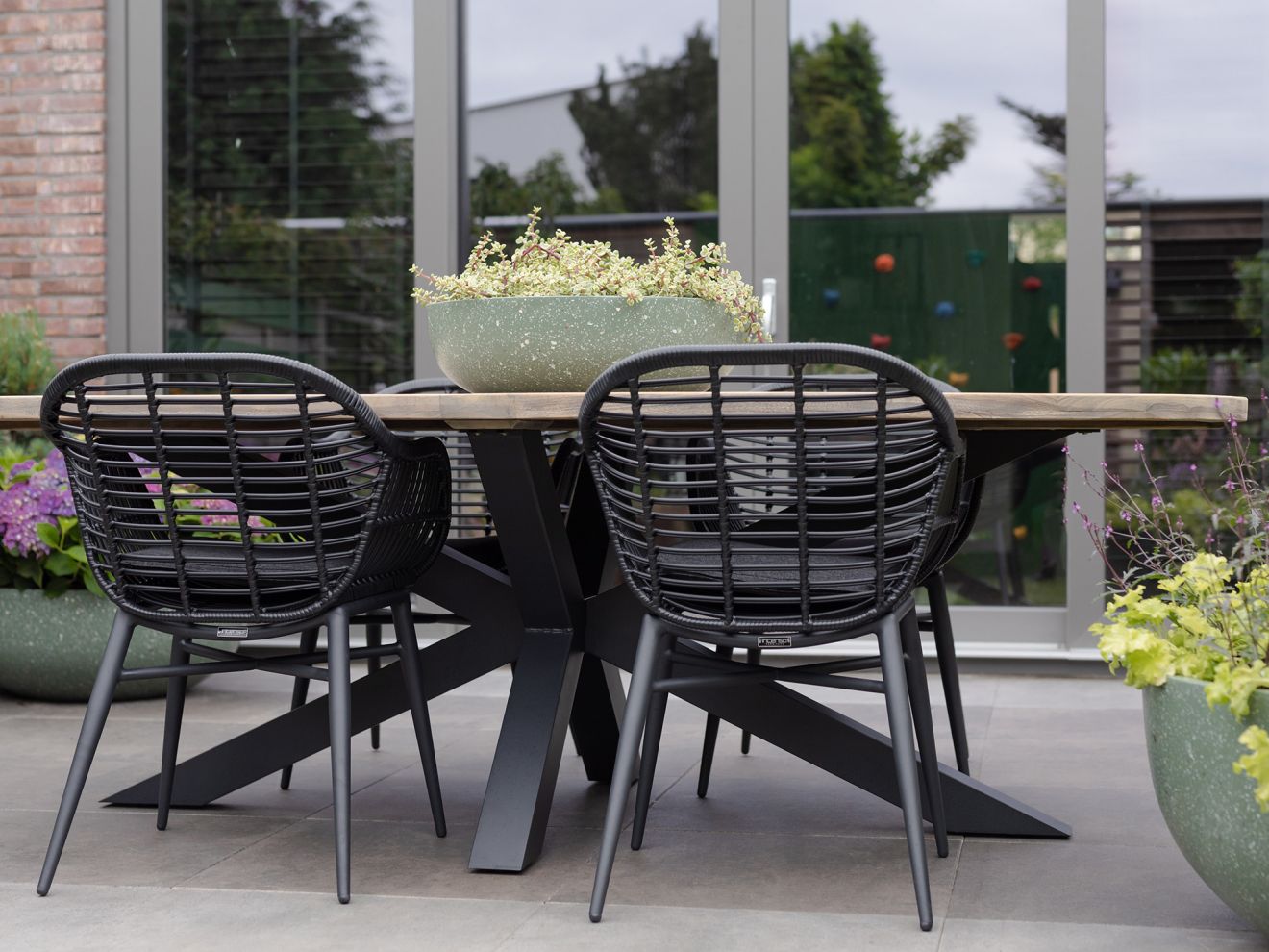 ROUGH-Y Ellips Gartentisch 240x120 cm Grau  Rabatt: 31 %