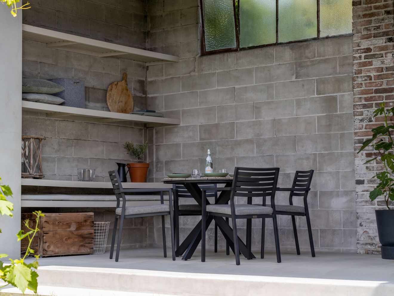 Bellagio Rumo/Fidenza ø149cm dining tuinset 7-delig stapelbaar 149cm Bellagio Rumo/Fidenza ø149cm dining tuinset 7-delig stapelbaar 149cm
