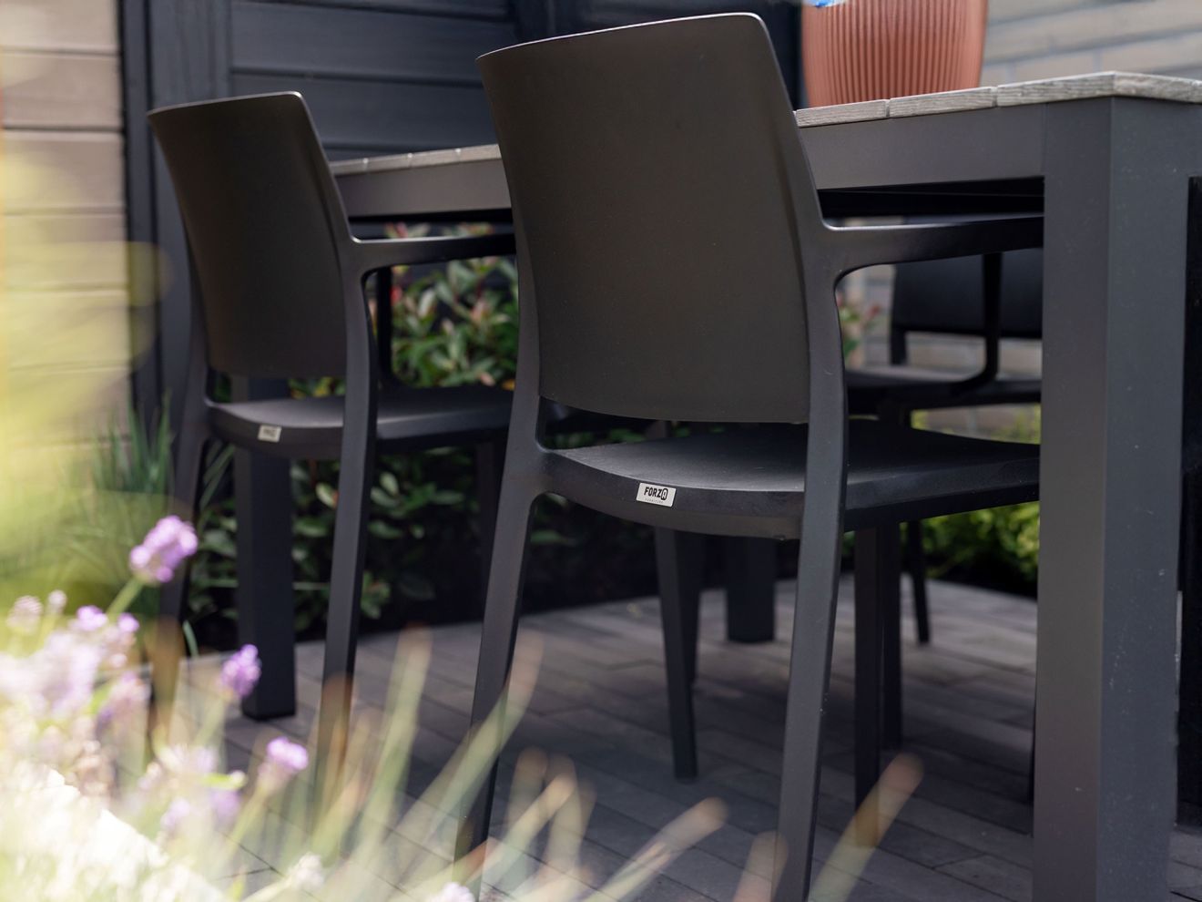 Forza Sile/Canzo 120 cm Gartenmöbel-Set 5-teilig stapelbar klappbar Schwarz  Rabatt: 19 %