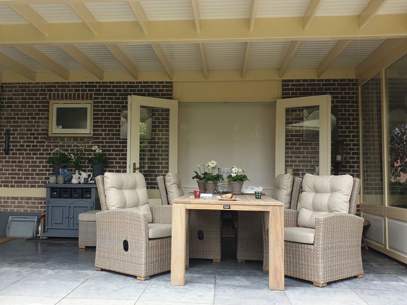 Intenso Mazzano/ROUGH-X 200 cm Lounge Gartenmöbel-Set 5-teilig verstellbar Braun  Rabatt: 23 %