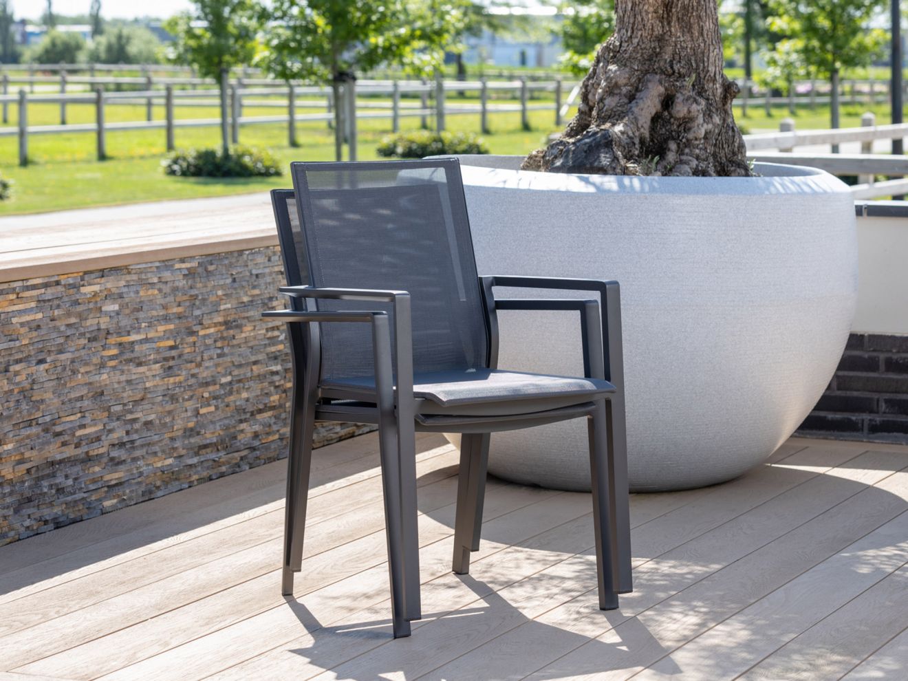 Bernstein Amberg Gartenstuhl stapelbar Grau  Rabatt: 19 %
