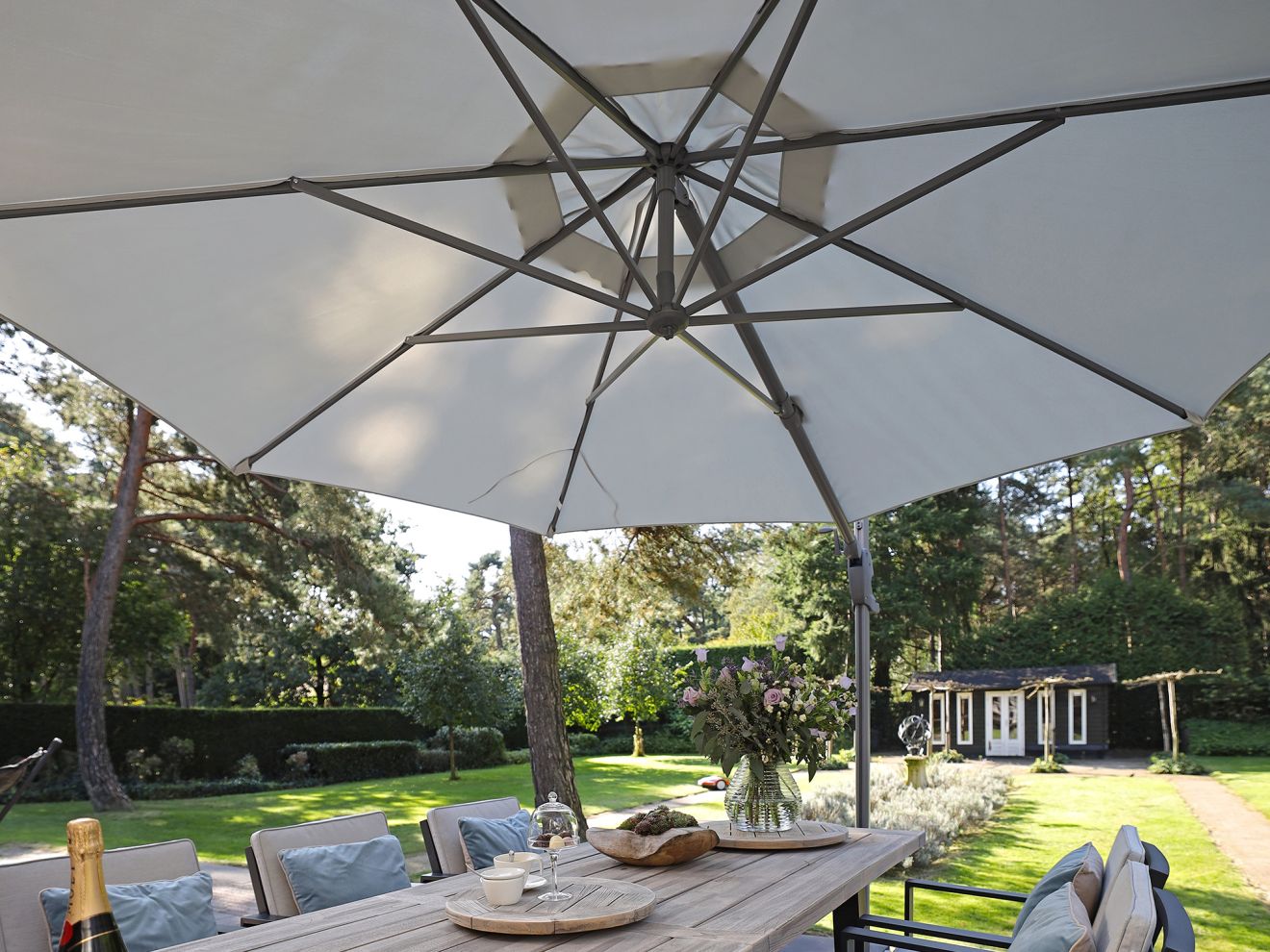 Shadowline Francisco Ampelschirm ø 330 ... Shadowline Francisco Ampelschirm ø 330 ...