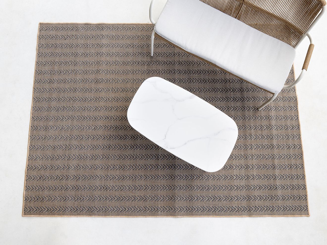 Rodrigo Outdoor Teppich 240x340 cm Grau  Rabatt: 20 %