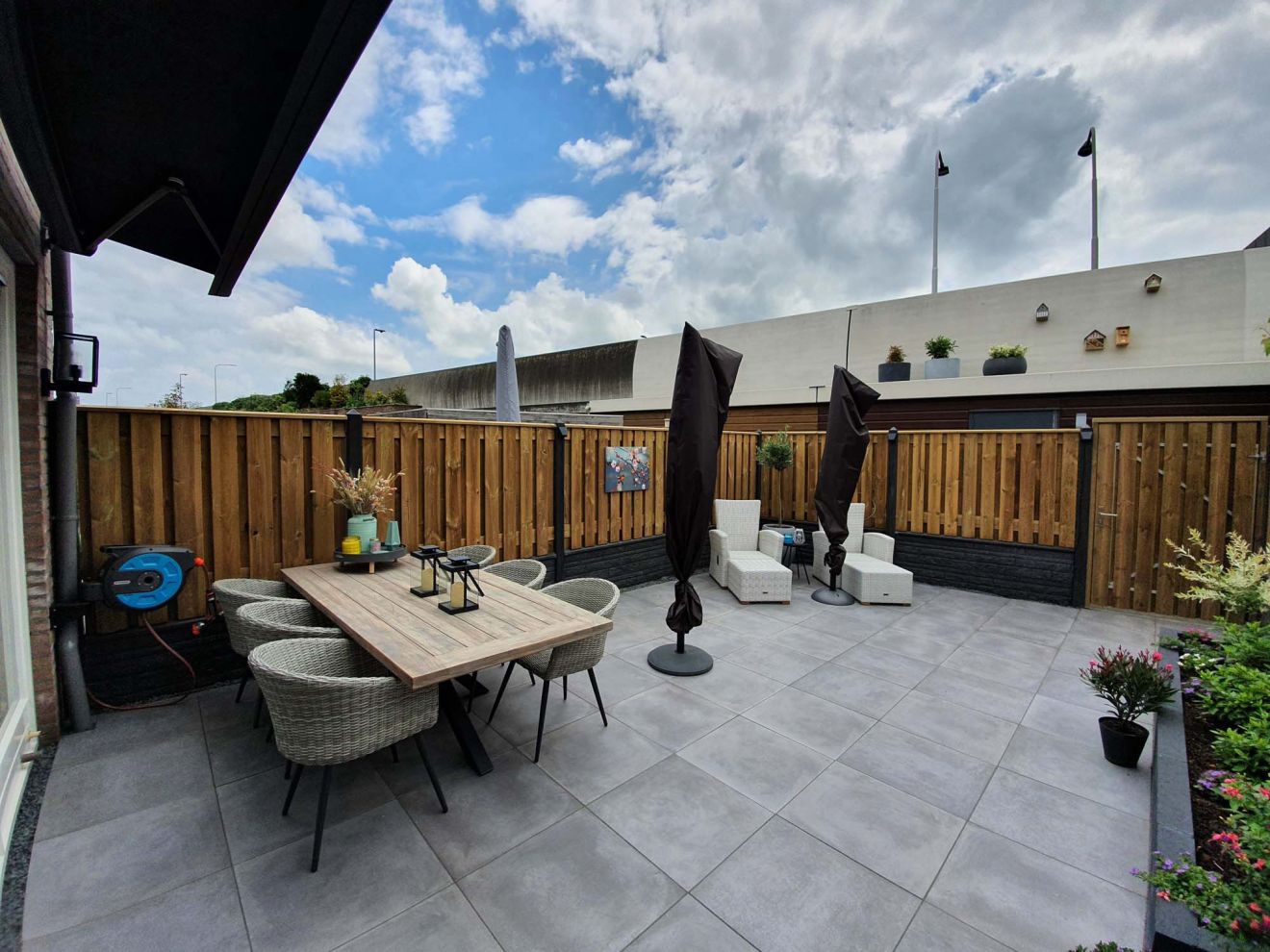 Intenso Mazzano Lounge Gartenhocker Weiß  Rabatt: 36 %