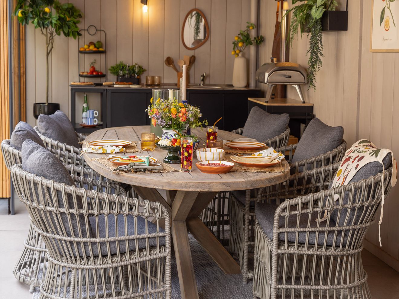 ROUGH-Y Ellips Gartentisch 240x120 cm Braun  Rabatt: 32 %