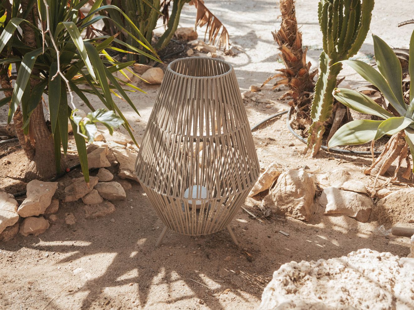 New Garden Conta LED-Stehlampe aufladbar dimmbar ø 48 cm (h: 72 cm) Taupe 48cm