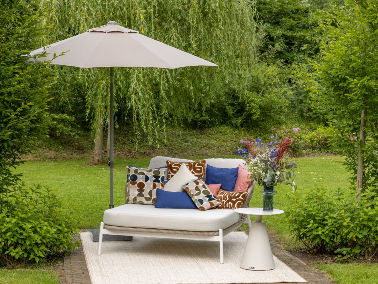 Manifesto Tusa Beistelltisch Outdoor ø 42 (h:48cm) Taupe 42cm Rabatt: 19 %