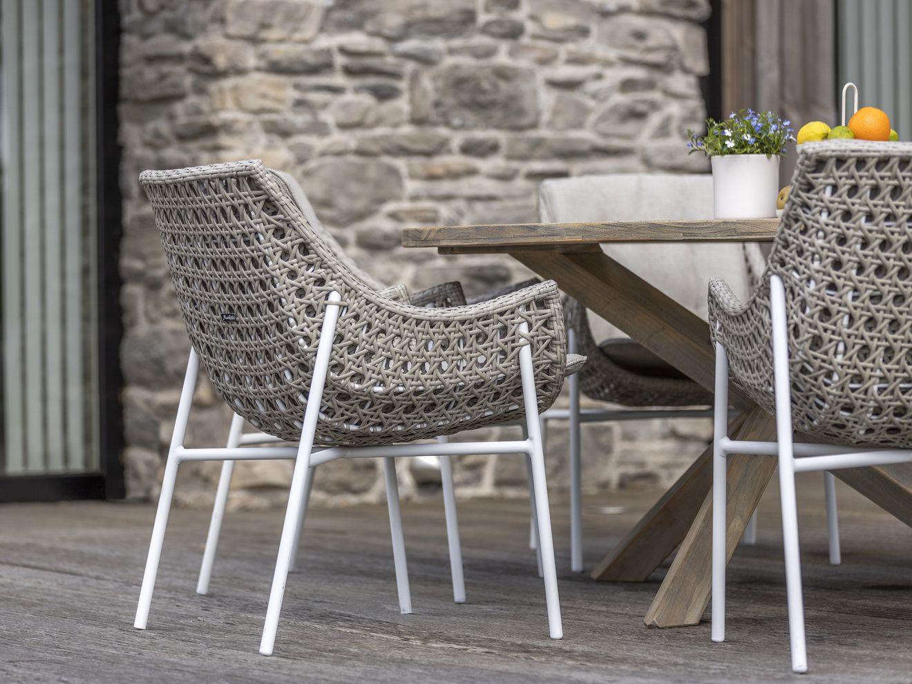 Manifesto Novara/Furato ellips 200 cm Gartenmöbel-Set 5-teilig Weiß Rabatt: 36 % Manifesto Novara/Furato ellips 200 cm Gartenmöbel-Set 5-teilig Weiß Rabatt: 36 %
