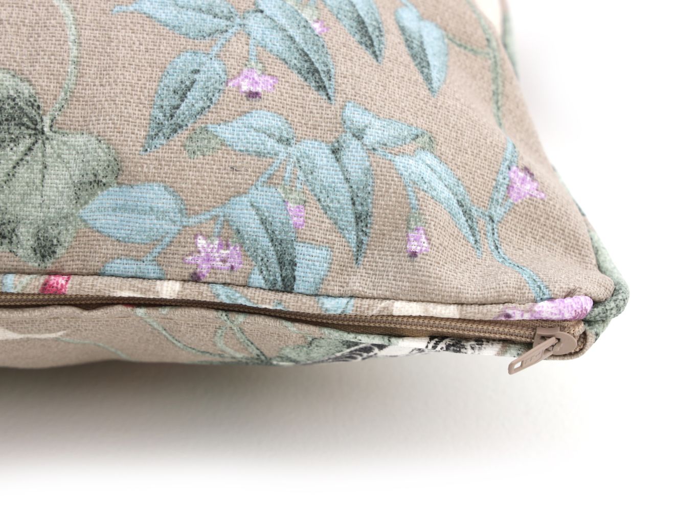 Madison Dekokissen 60x60 cm Rabatt: 33 %...