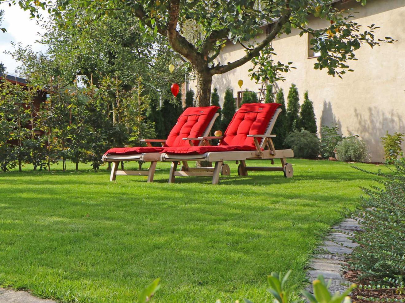 Sunyard Derby Gartenliege mit Rad Braun ...