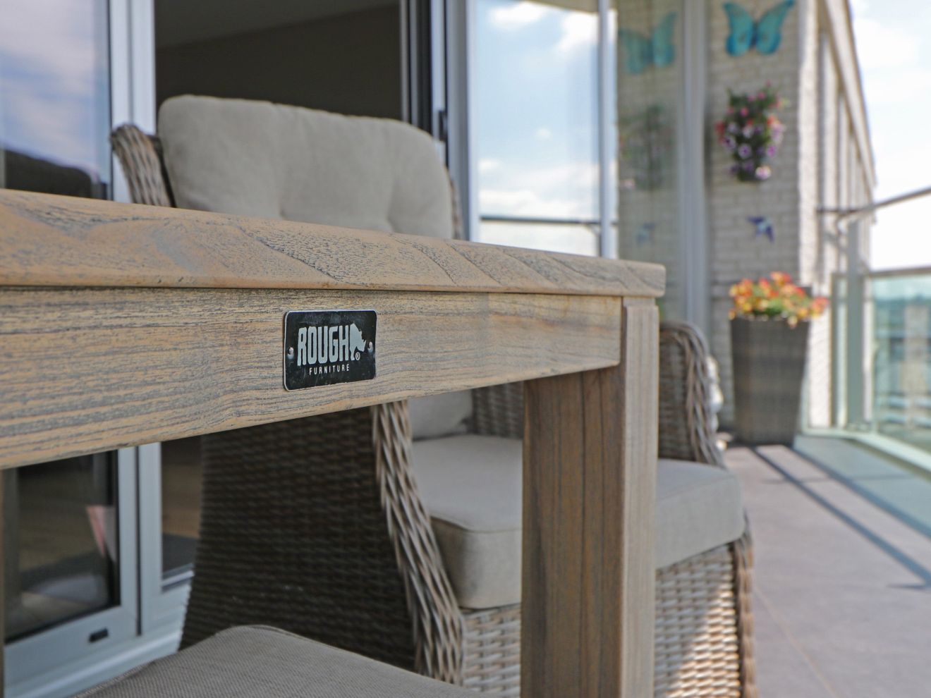 ROUGH-S Gartentisch 90x90x76 cm Braun  Rabatt: 33 %