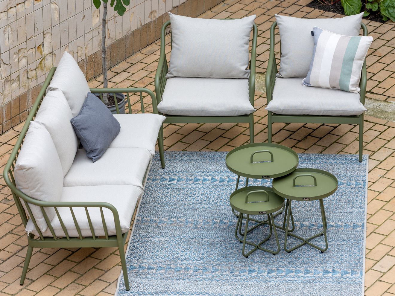 Manifesto Celante Gartensofa 3-Sitzer 182 cm Grün 182x70cm Manifesto Celante Gartensofa 3-Sitzer 182 cm Grün 182x70cm