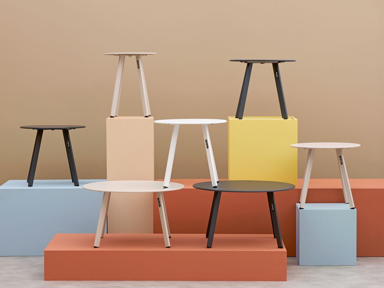 Manifesto Bovezzo Beistelltisch Outdoor ...