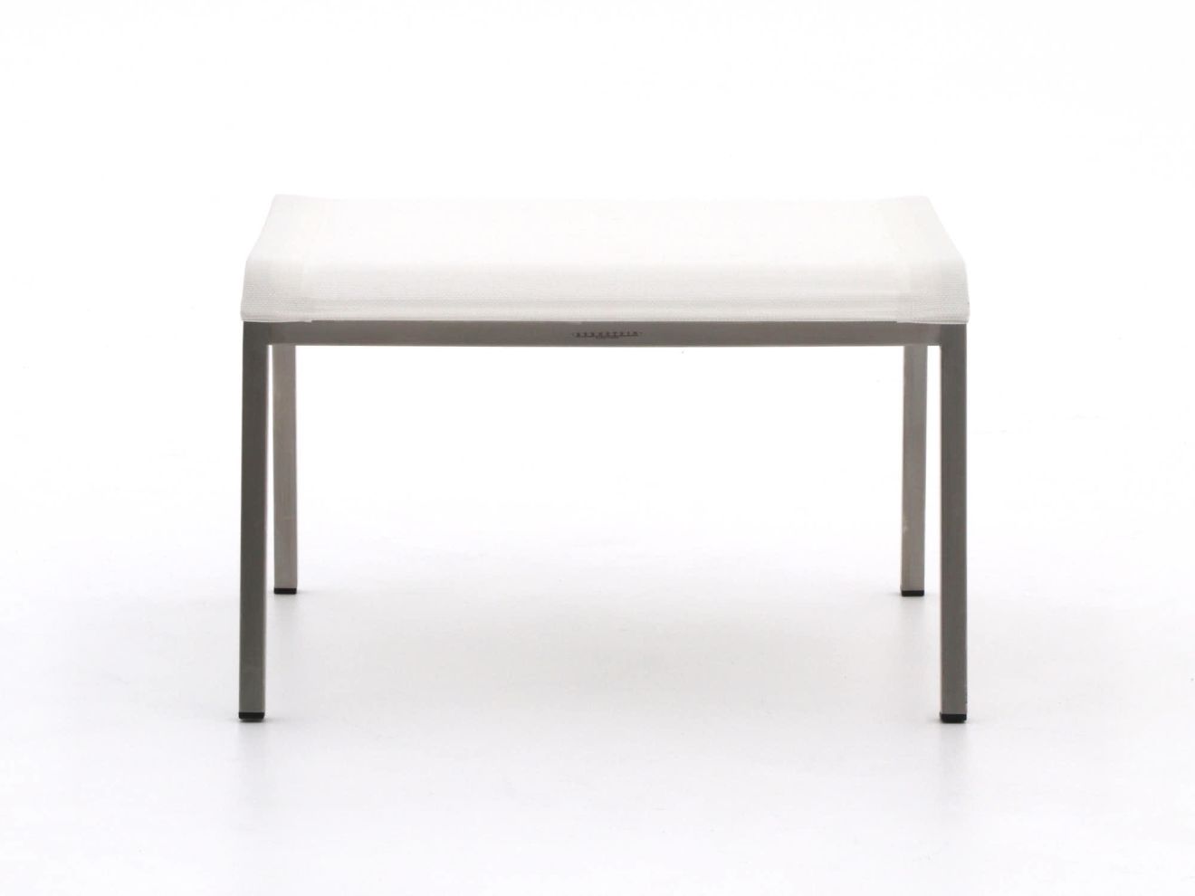 Bernstein Mainz Gartenhocker 56x51 cm Weiß 56x51cm Rabatt: 18 % Bernstein Mainz Gartenhocker 56x51 cm Weiß 56x51cm Rabatt: 18 %