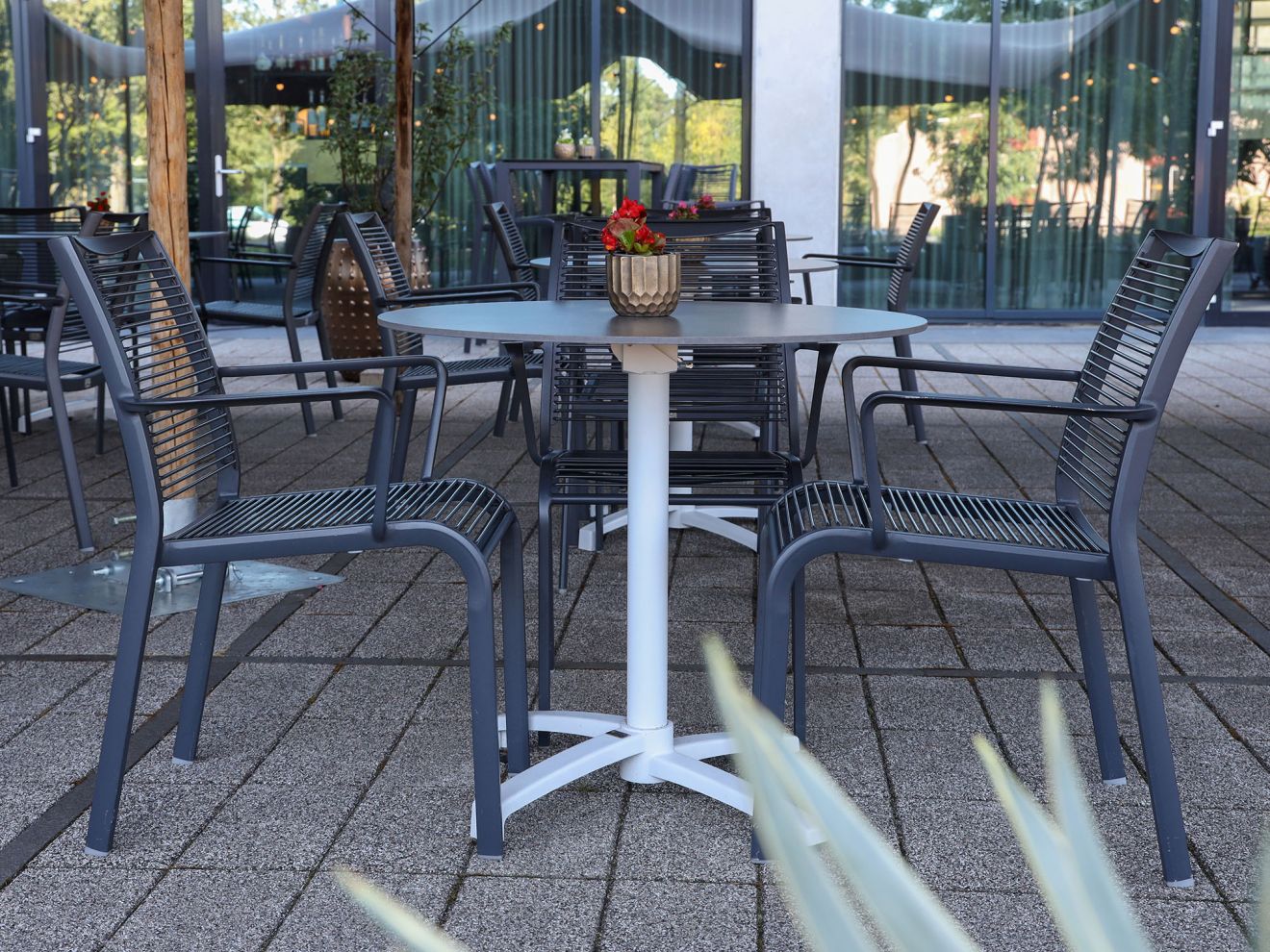 Bellagio Canzo Gartentisch klappbar ø 8...