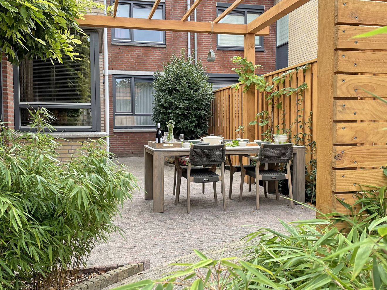 ROUGH Batang/ROUGH-S 220 cm Gartenmöbel-Set 7-teilig stapelbar Braun Rabatt: 23 % ROUGH Batang/ROUGH-S 220 cm Gartenmöbel-Set 7-teilig stapelbar Braun Rabatt: 23 %