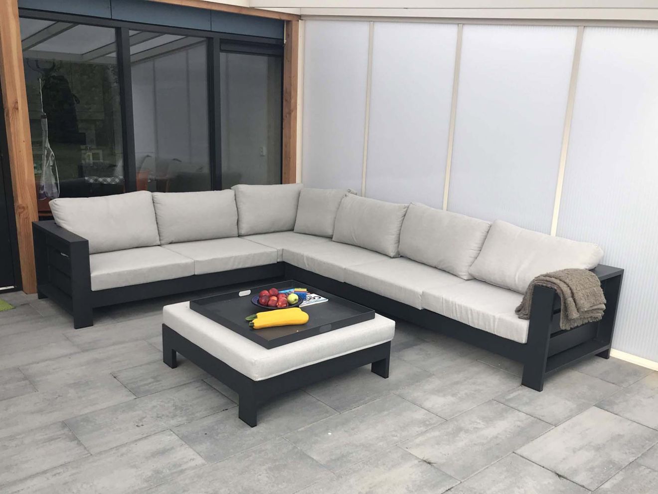 Bellagio Avolo Loungetisch 100x100x26 cm...