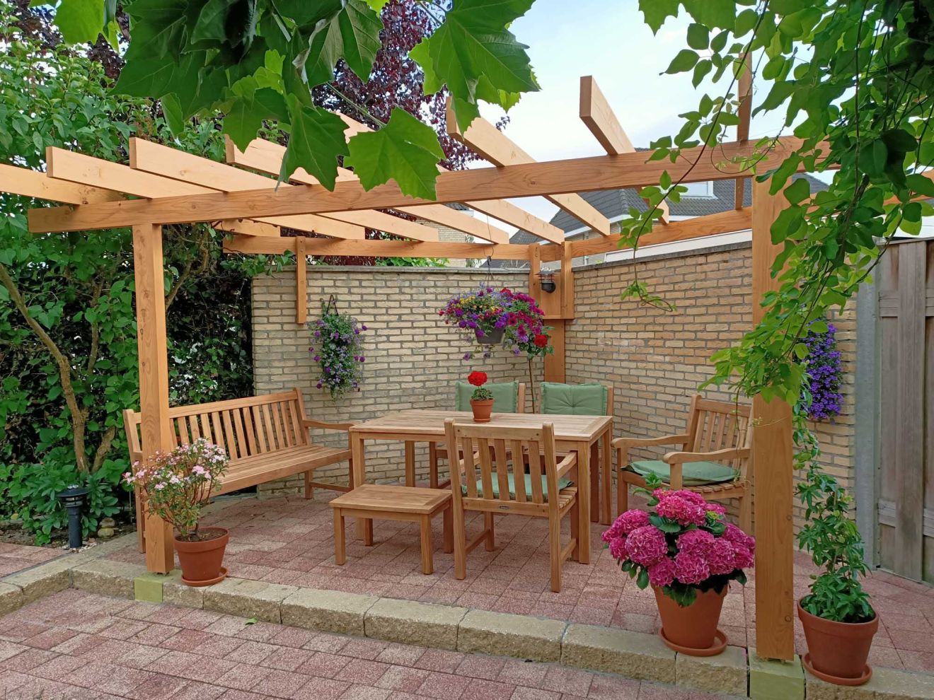 Madison Sitz-/Hockerkissen 55x55 cm mit Rand Grün 55x55cm Madison Sitz-/Hockerkissen 55x55 cm mit Rand Grün 55x55cm