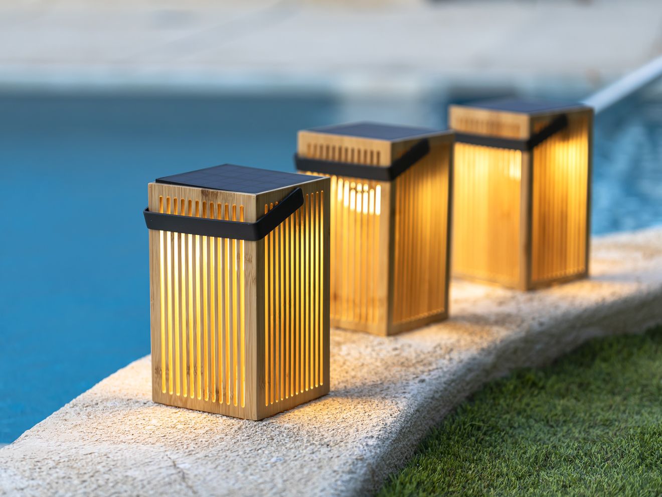 New Garden Okinawa Solar-Laterne aufladbar dimmbar 14,5x14,5x24 cm Taupe New Garden Okinawa Solar-Laterne aufladbar dimmbar 14,5x14,5x24 cm Taupe