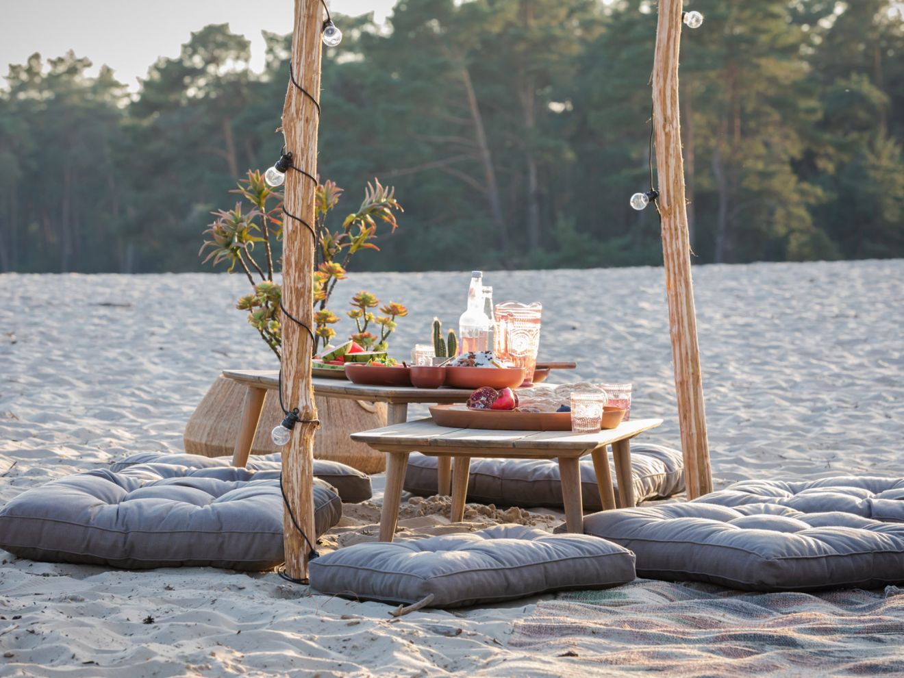 ROUGH-K Loungetisch 80x80x45 cm Braun  Rabatt: 20 %