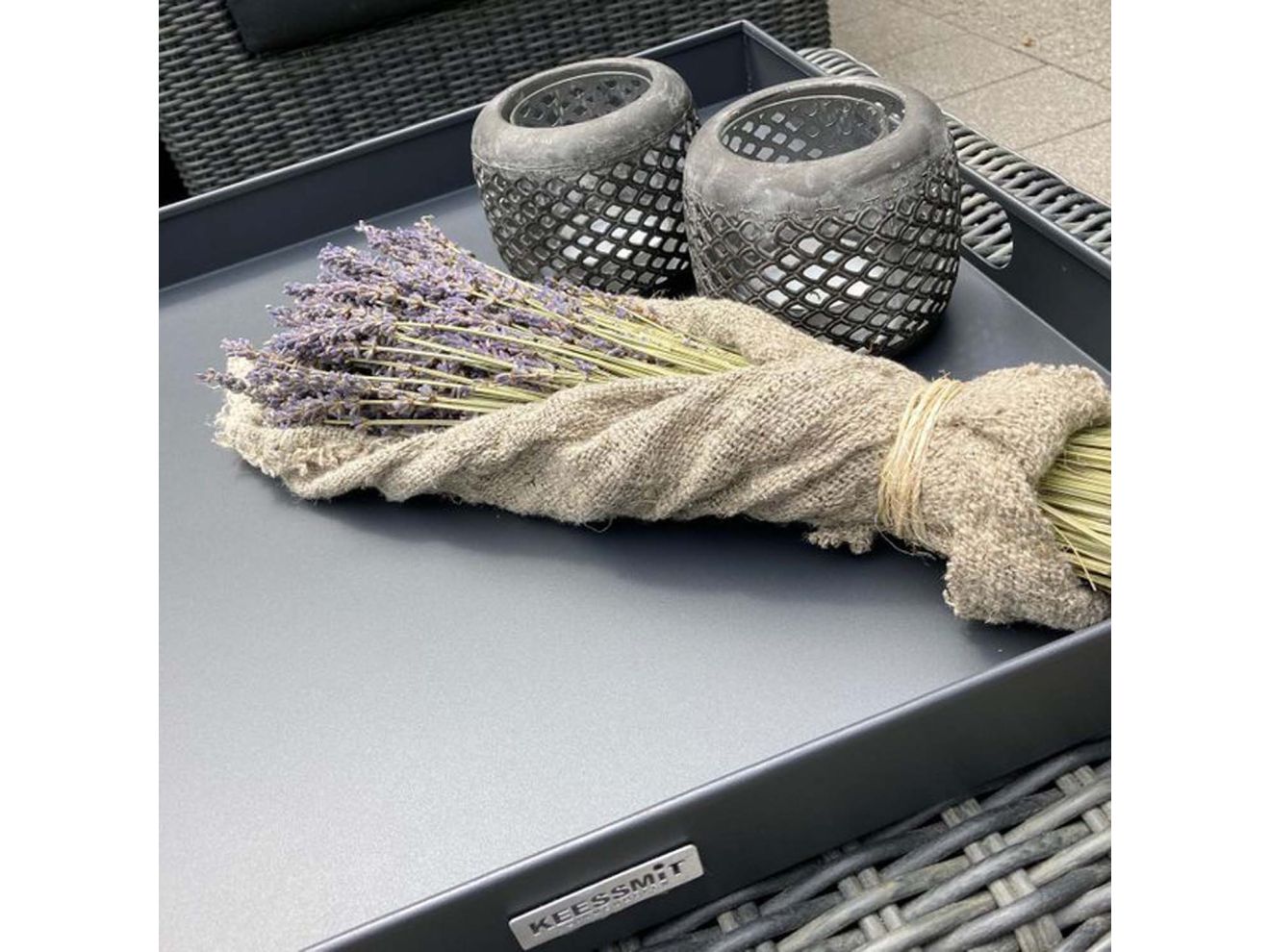 Manifesto Tablett 50x50 cm Grau  Rabatt:...